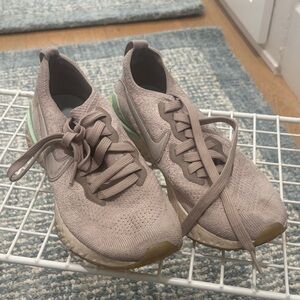 Nike Women’s Epic Flyknit React Shoes